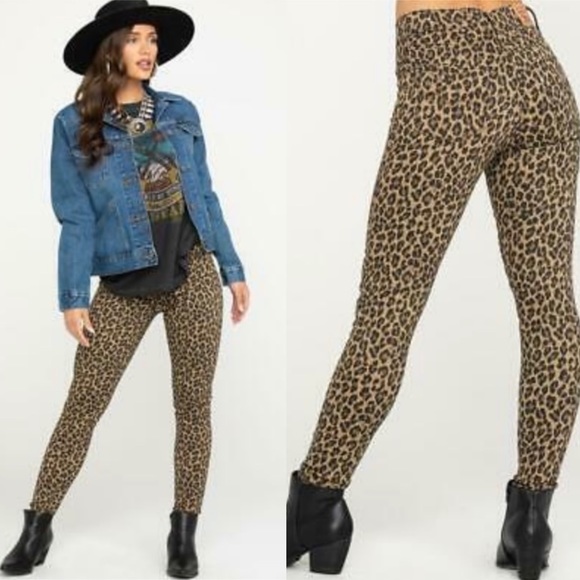 Levi's Denim - Levi’s 720 High Rise Skinny Leopard Print Jeans